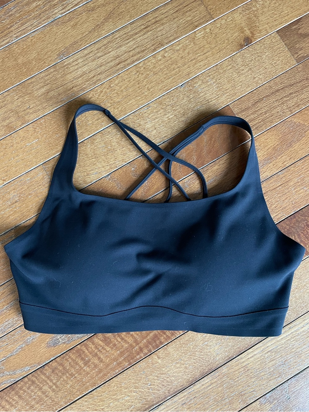 Lululemon Black Strappy Sports Bra Medium Support Athleisure Size M Activewear